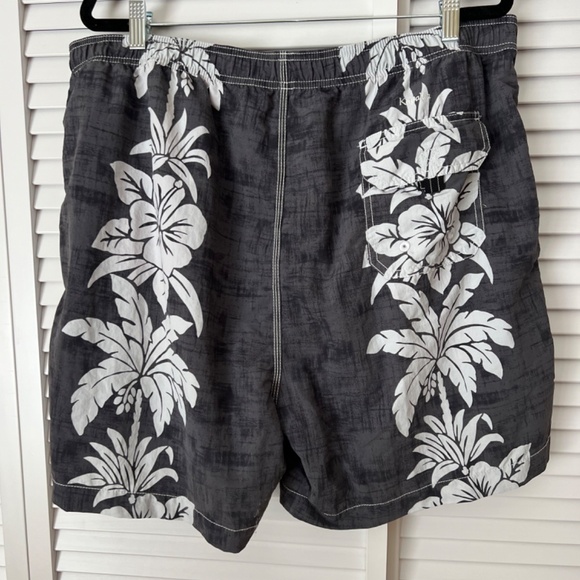 Tommy Bahama Relax swim shorts bathing suit trunks lined floral tropical Size XL - Picture 2 of 14